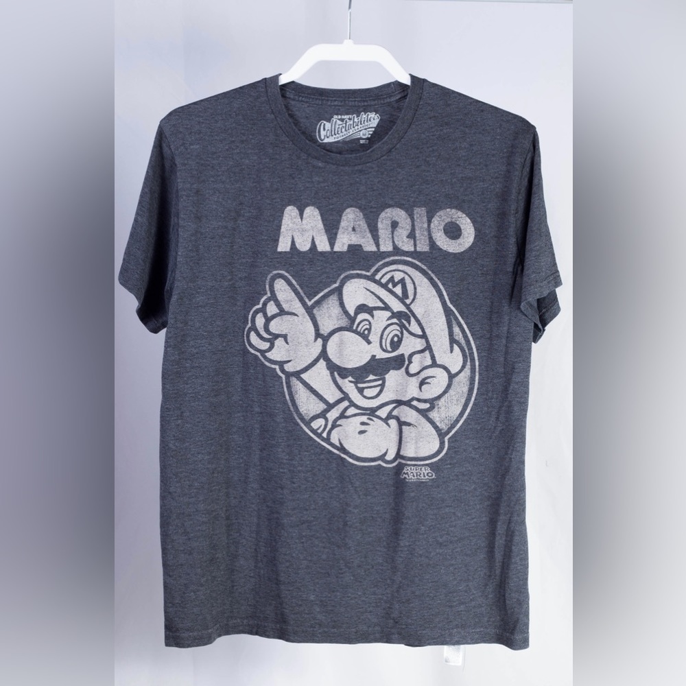Old Navy Collectabilitees Mens T Shirt Nintendos Medium Super Mario Graphic Gray